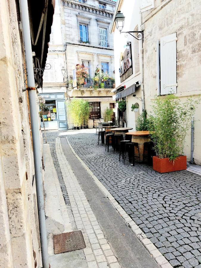 Studio Cosy Dans Le Centre Historique Wifi Angouleme Exterior photo